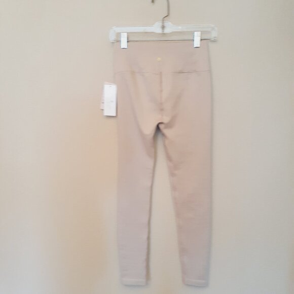 Spiritual Gangster Love Sculpt 7/8 Leggings NWT - Picture 3 of 14